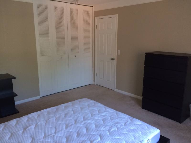 Condo for rent at 542 Fox Hills Dr, S, Bloomfield Hills, MI 48304