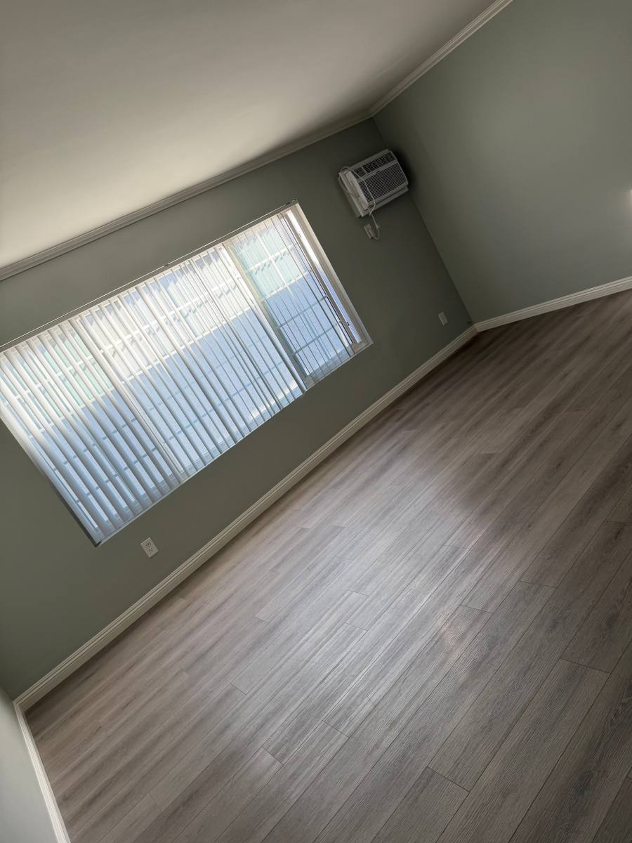 Apartment for rent at 6928 Woodley Ave #204, Van Nuys, CA 91406