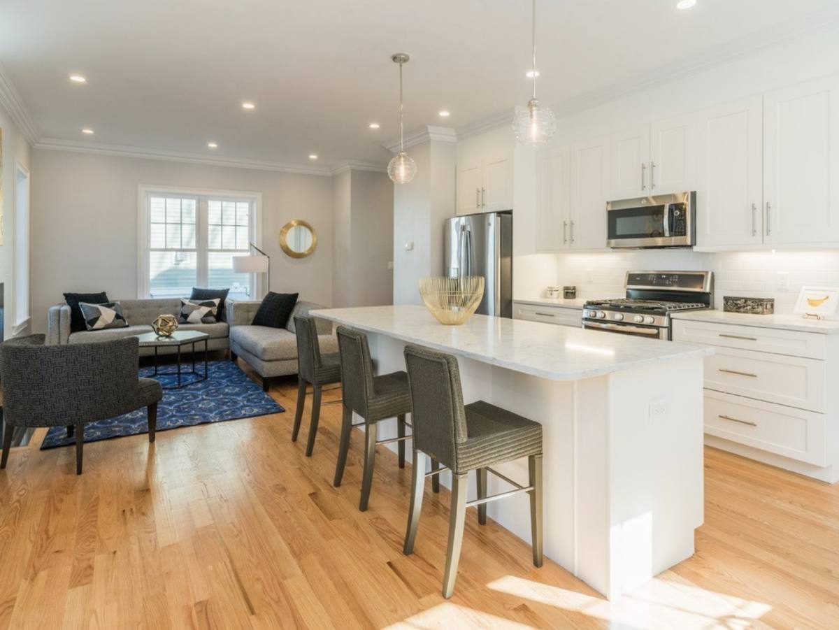 Townhouse for rent at 37 Neponset Ave, Roslindale, MA 02131
