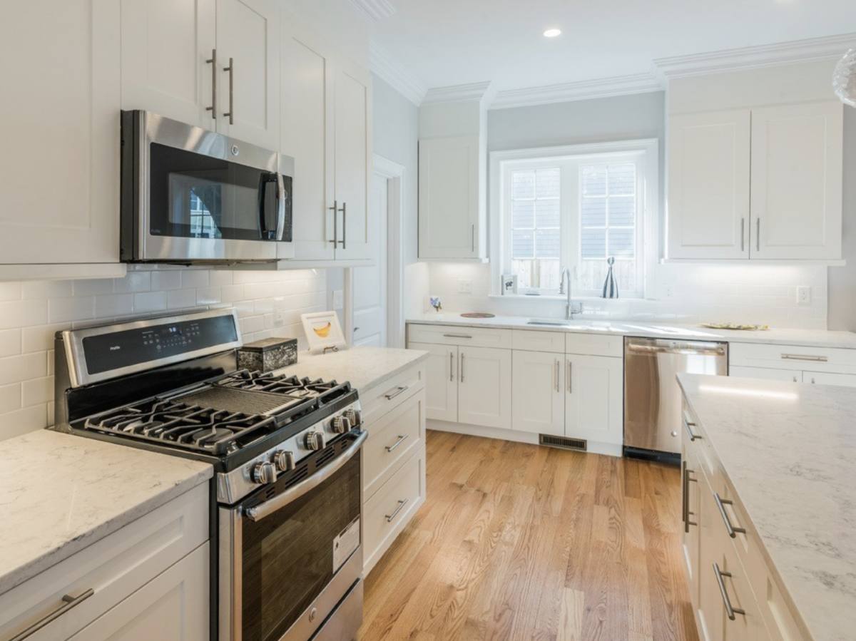 Townhouse for rent at 37 Neponset Ave, Roslindale, MA 02131