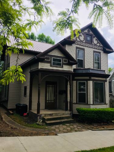 Apartment for rent at 404 Scammel St #2, Marietta, OH 45750