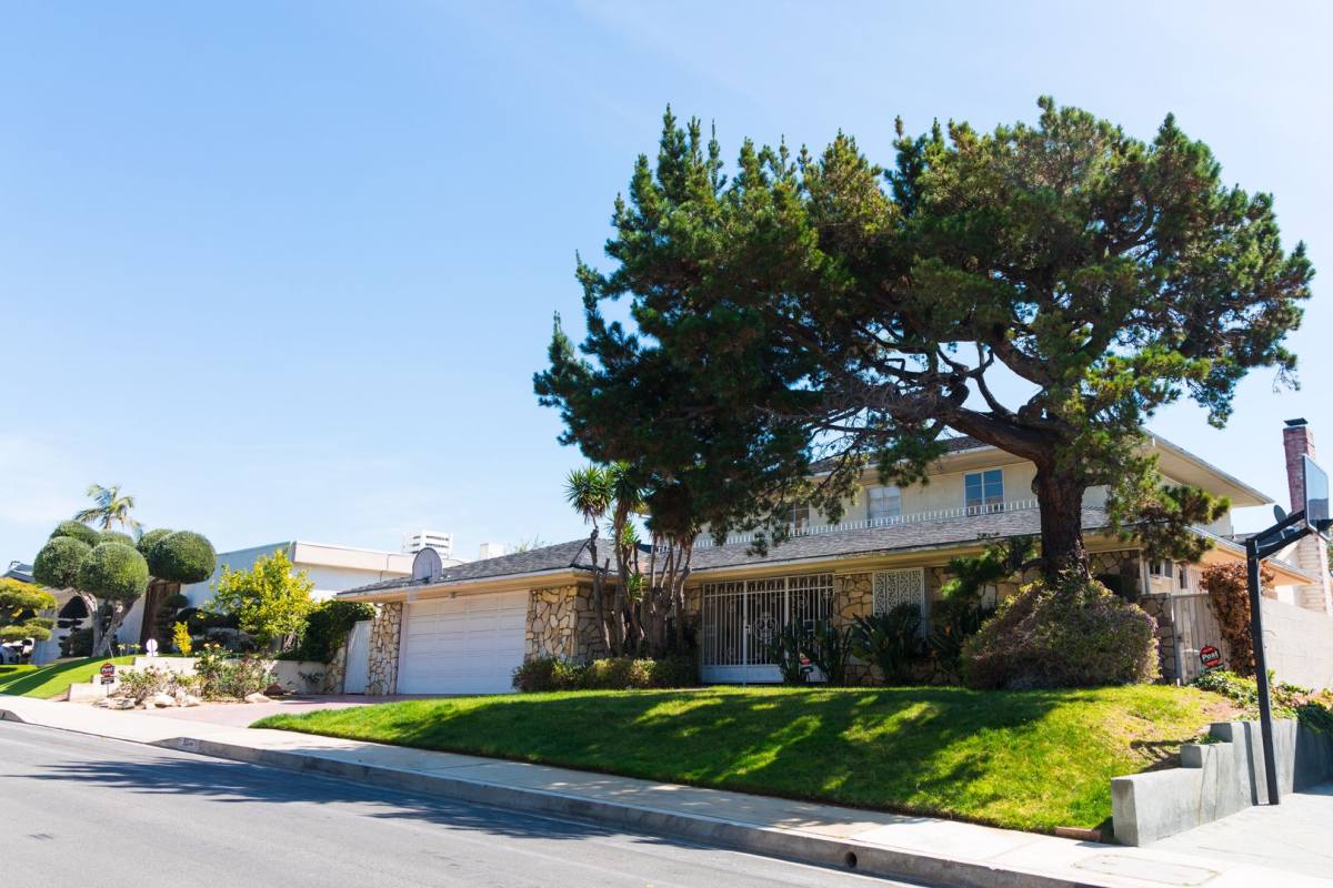 House for rent at 5238 Los Encantos Way, Los Angeles, CA 90027
