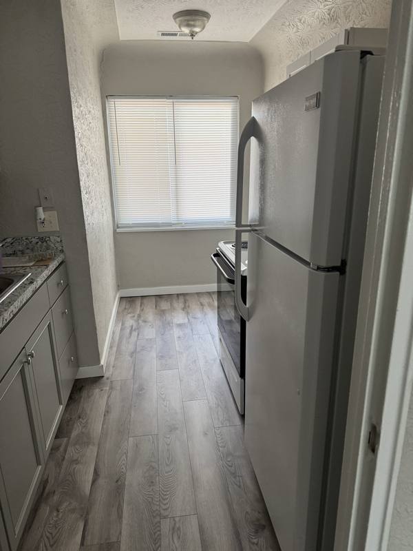 Apartment for rent at 1970 Parkhill Dr, Dayton, OH 45406