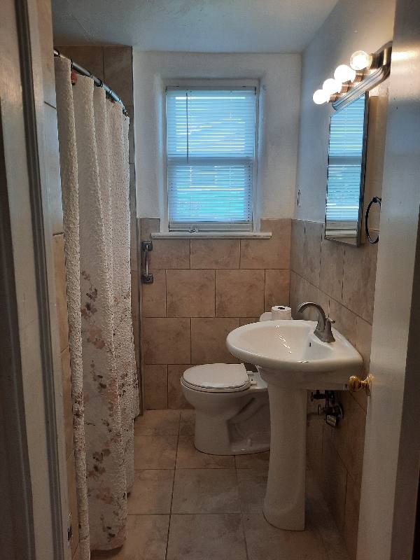 Apartment for rent at 512 Phoenix Ave #9, Daytona Beach, FL 32118