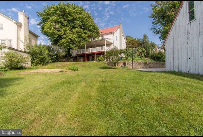 Apartment for rent at 14321 Barkdoll Rd #A, Hagerstown, MD 21742