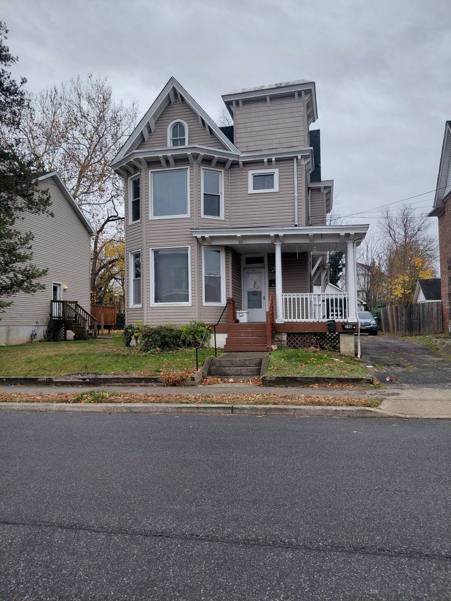 Apartment for rent at 29 Hopkins St 29A, Woodbury, NJ 08096