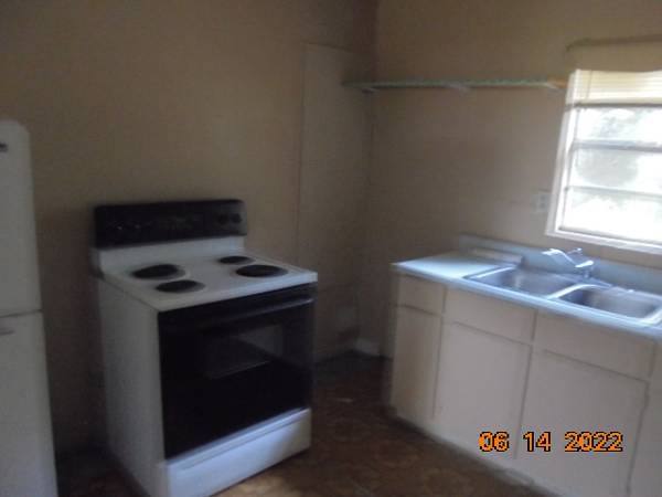 House for rent at 1935 E Cotten Rd, Tyler, TX 75704