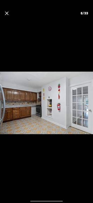House for rent at 550 Jefferson Ave, Elizabeth, NJ 07201
