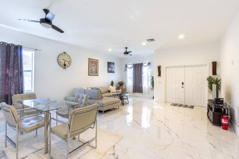 House for rent at 2213 Simms St, Hollywood, FL 33020