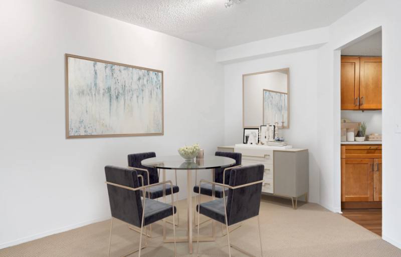 Apartment for rent at 710 N Dearborn, Chicago, IL 60654