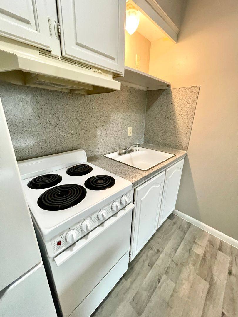 Apartment for rent at 2409-2437 E 59th Court, Tulsa, OK 74105