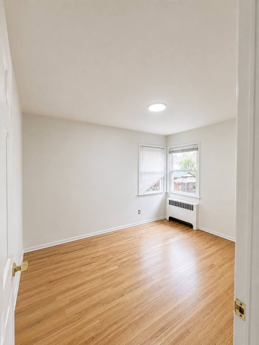 Apartment for rent at 512 Nassau Blvd #1A, Williston Park, NY 11596