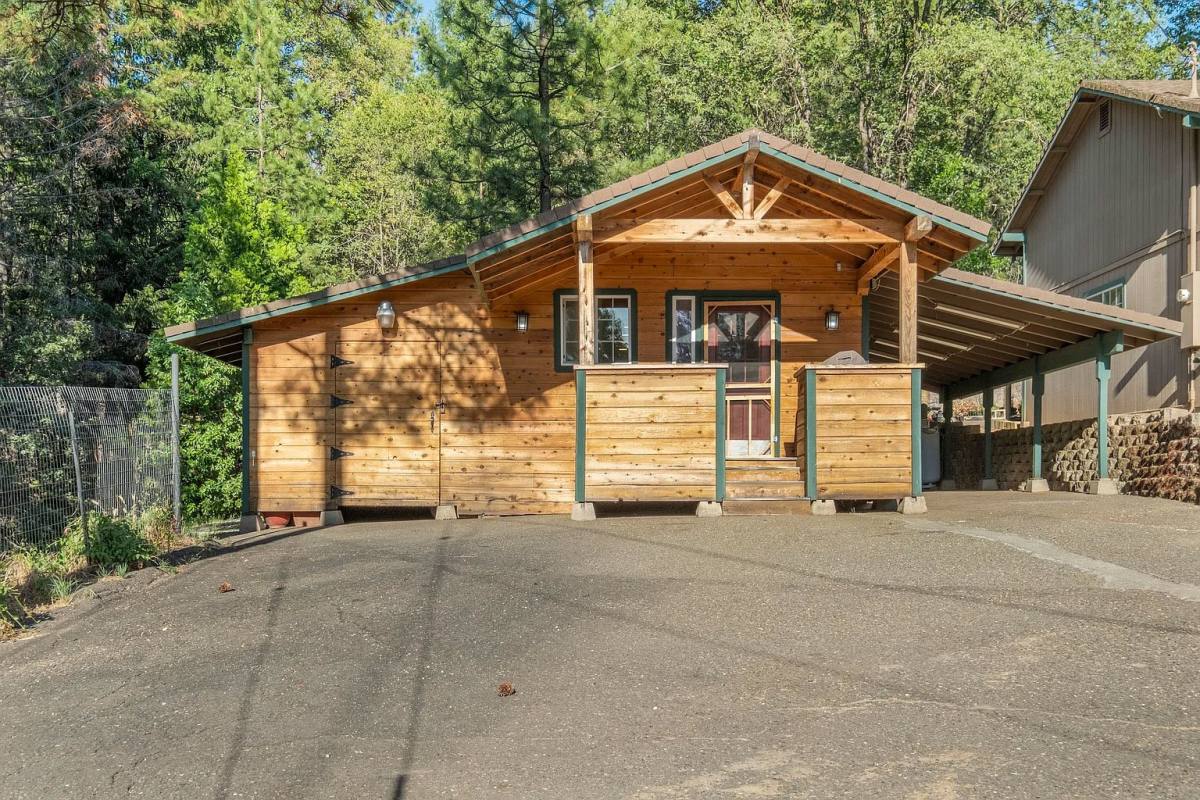 House for rent at 4422-B Up Chick St, Placerville, CA 95667