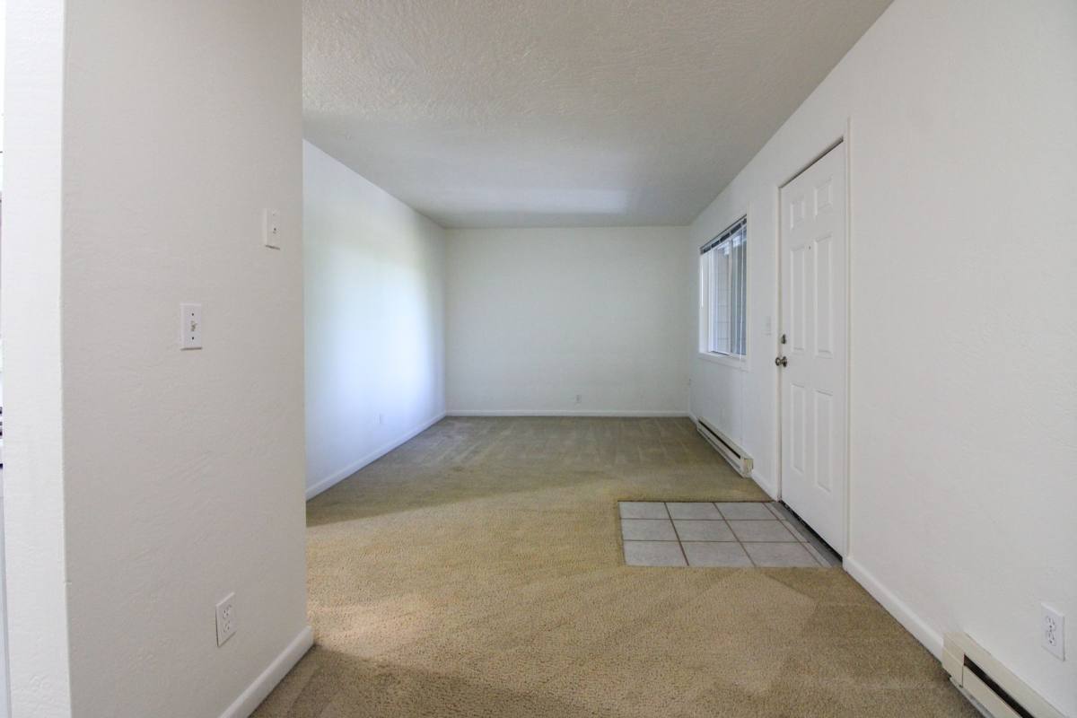 Apartment for rent at 1136 Fairmount Ave S, Salem, OR 97302