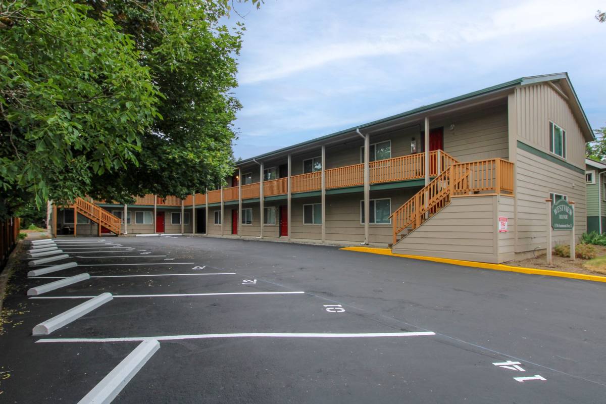 Apartment for rent at 1136 Fairmount Ave S, Salem, OR 97302