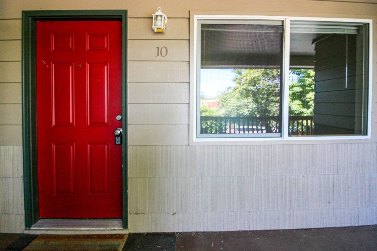 Apartment for rent at 1136 Fairmount Ave S, Salem, OR 97302