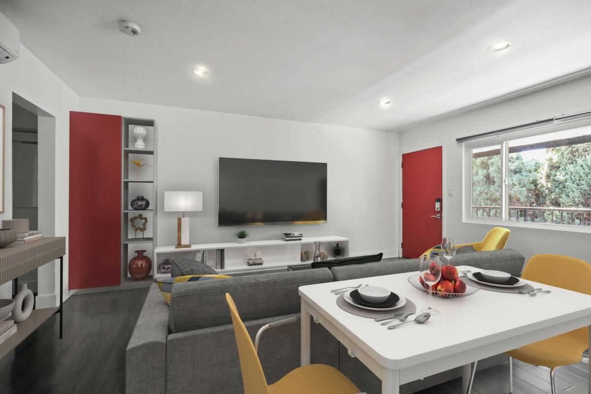 Apartment for rent at 1321 W 36th Place #10, Los Angeles, CA 90007