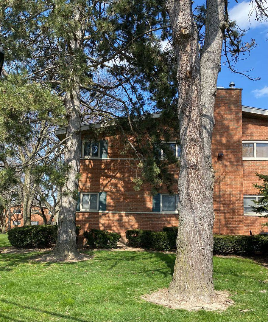 Apartment for rent at 1109 Derby Rd, Birmingham, MI 48009