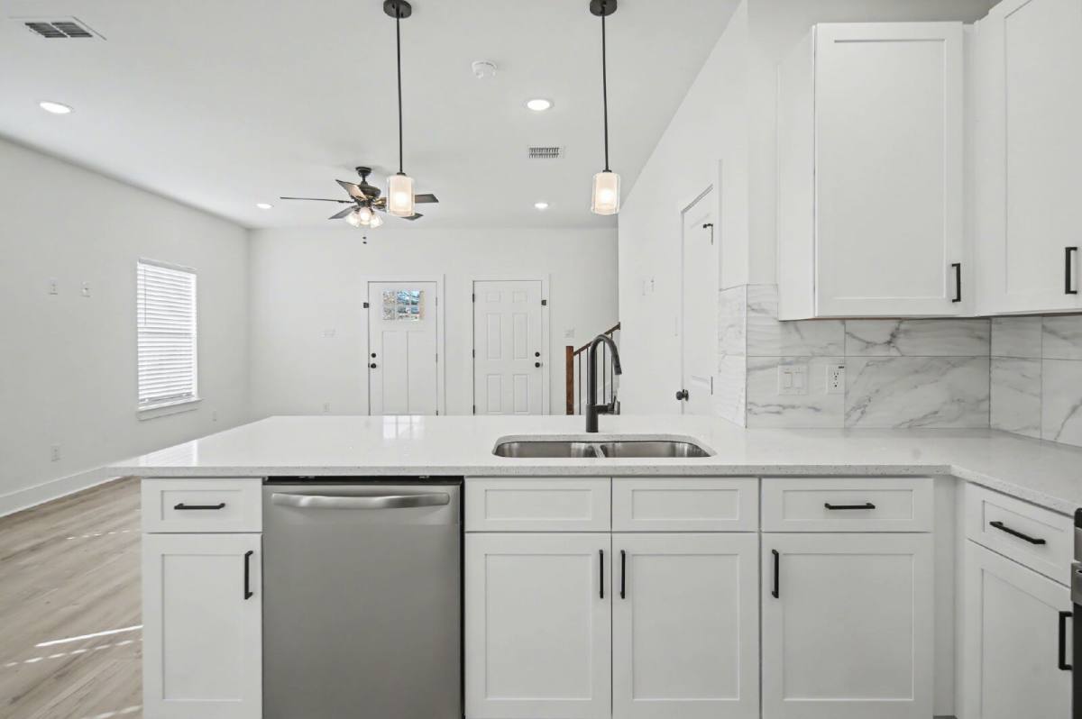 Townhouse for rent at 3163 Karen St, Fort Worth, TX 76116
