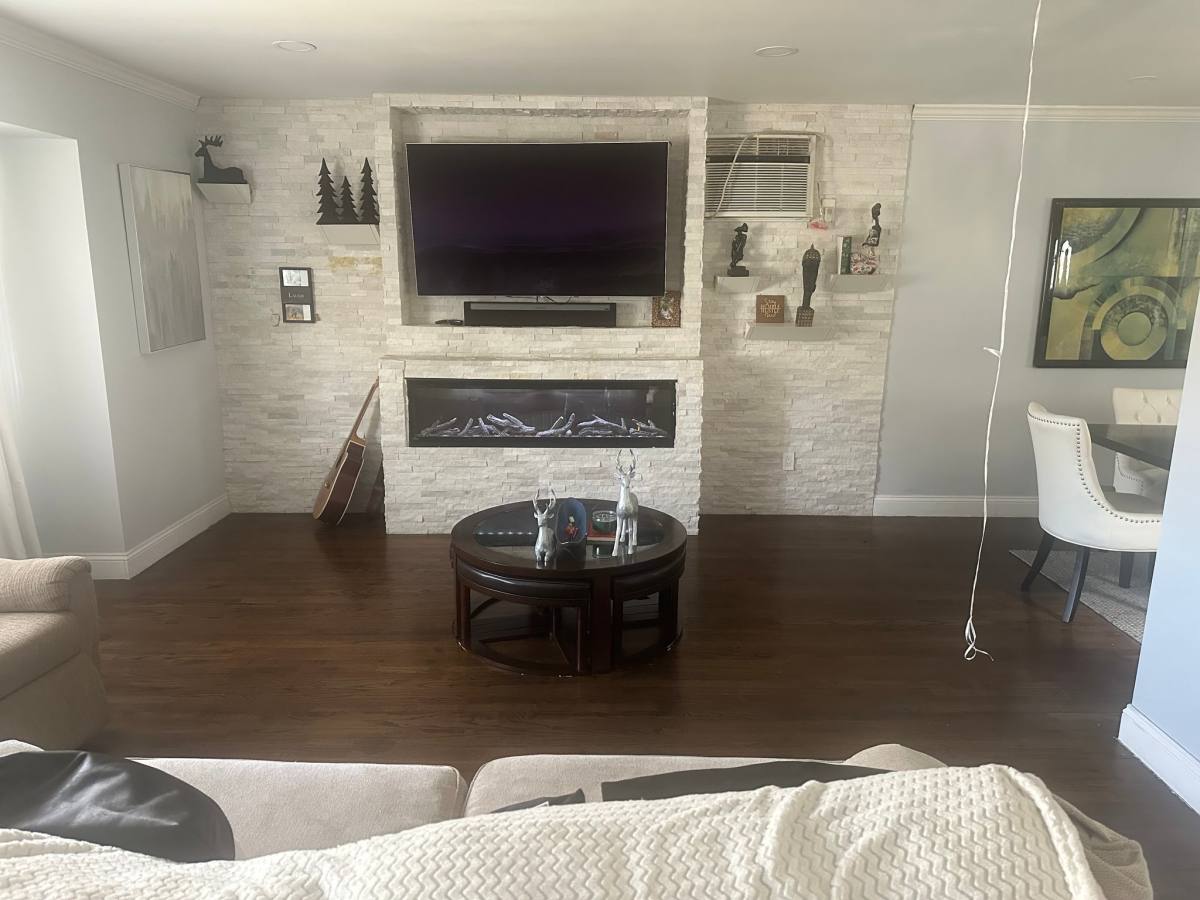 House for rent at 572 Benjamin Rd, North Babylon, NY 11703