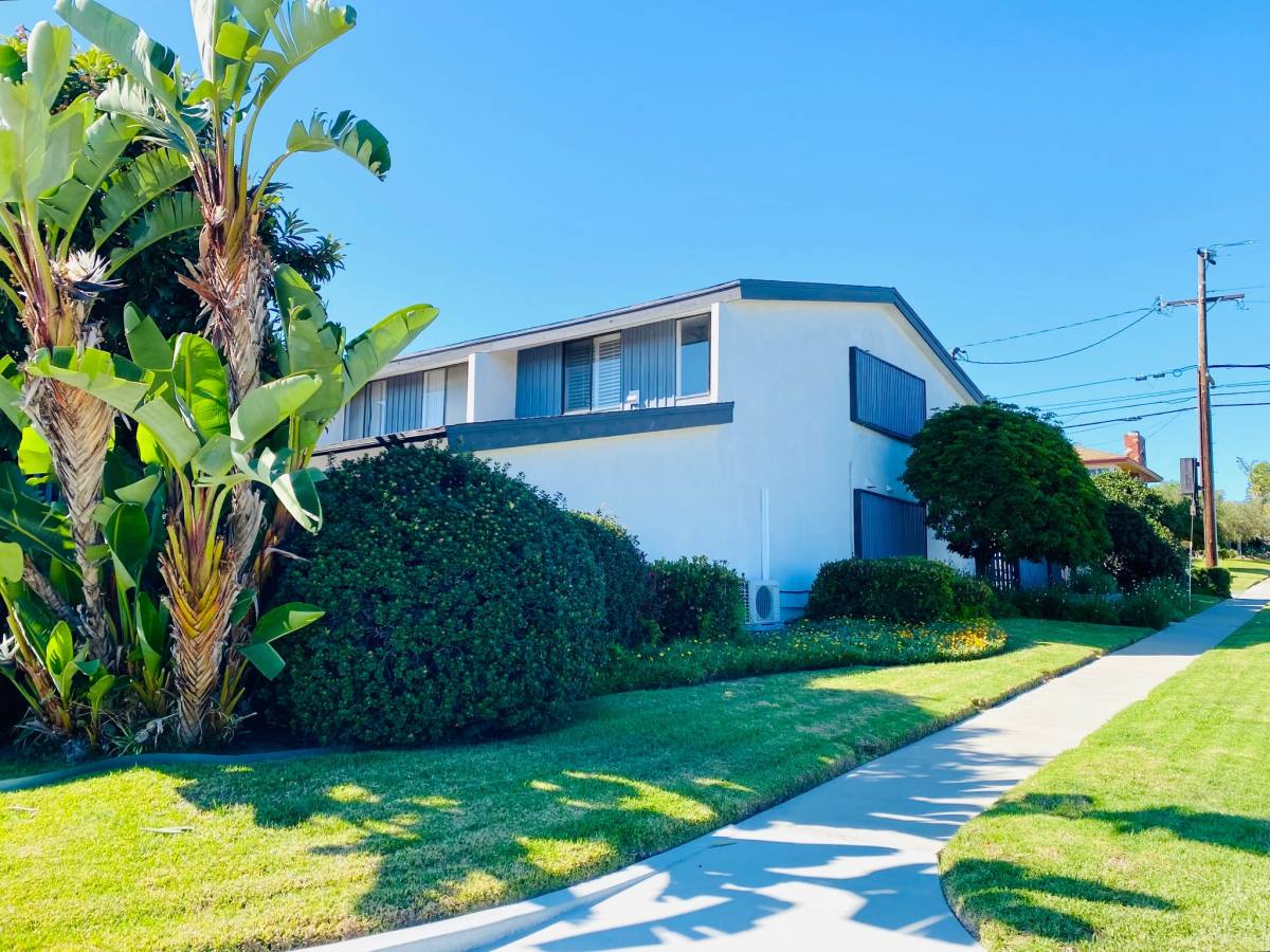 Townhouse for rent at 5401W Slauson Ave, Los Angeles, CA 90056