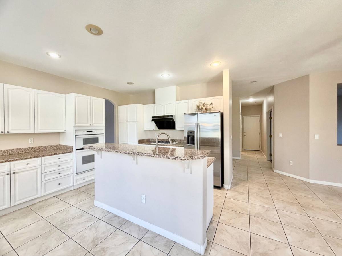 Apartment for rent at 8917 Waltzing Waters Court, Las Vegas, NV 89147