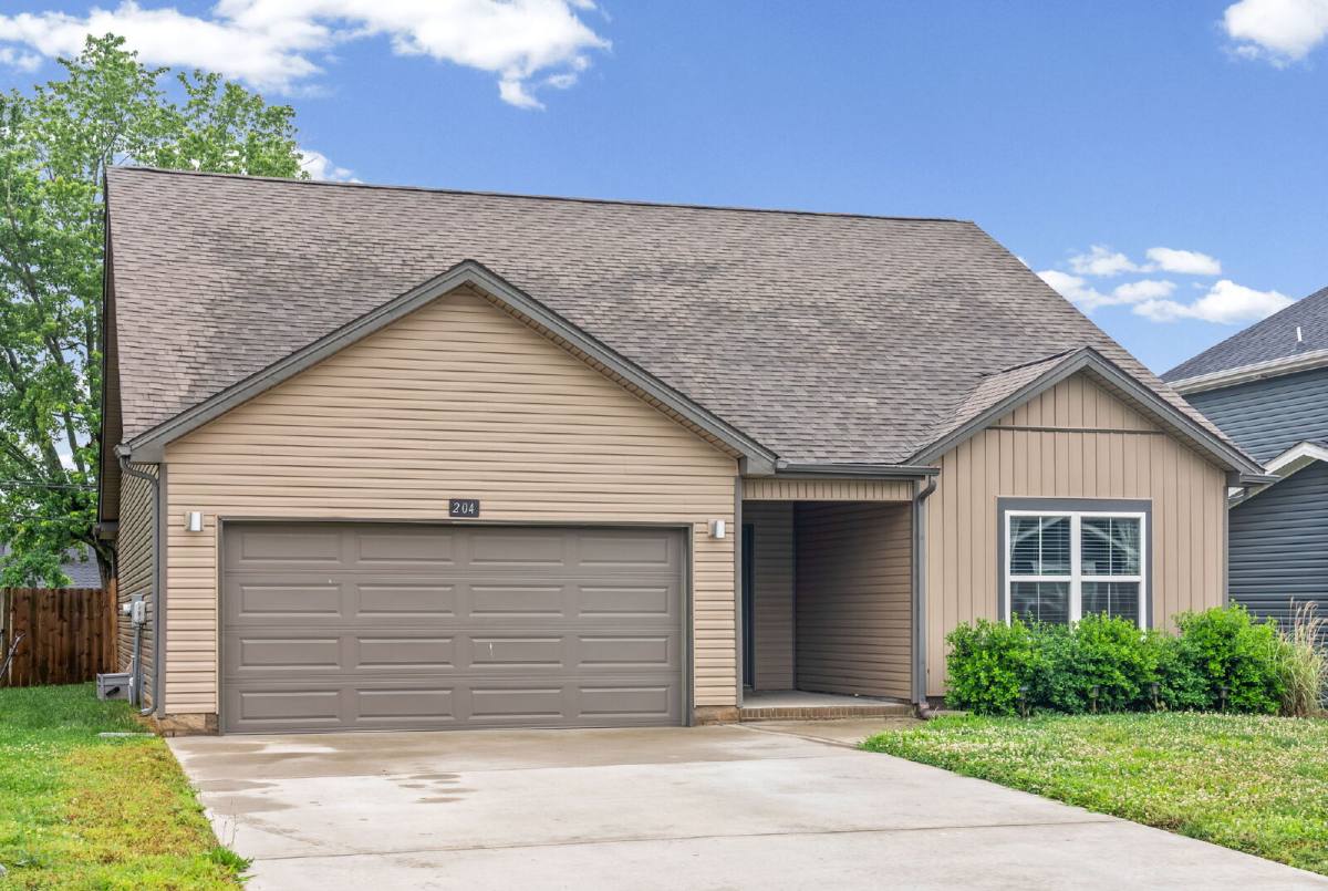 House for rent at 204 King Rd, Clarksville, TN 37042