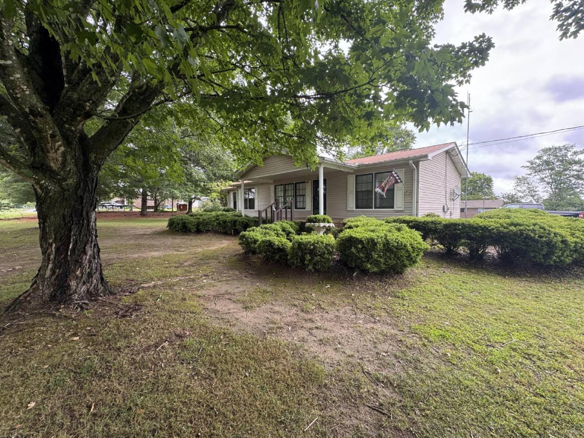 House for rent at 190 Croft Ave, Rainsville, AL 35986