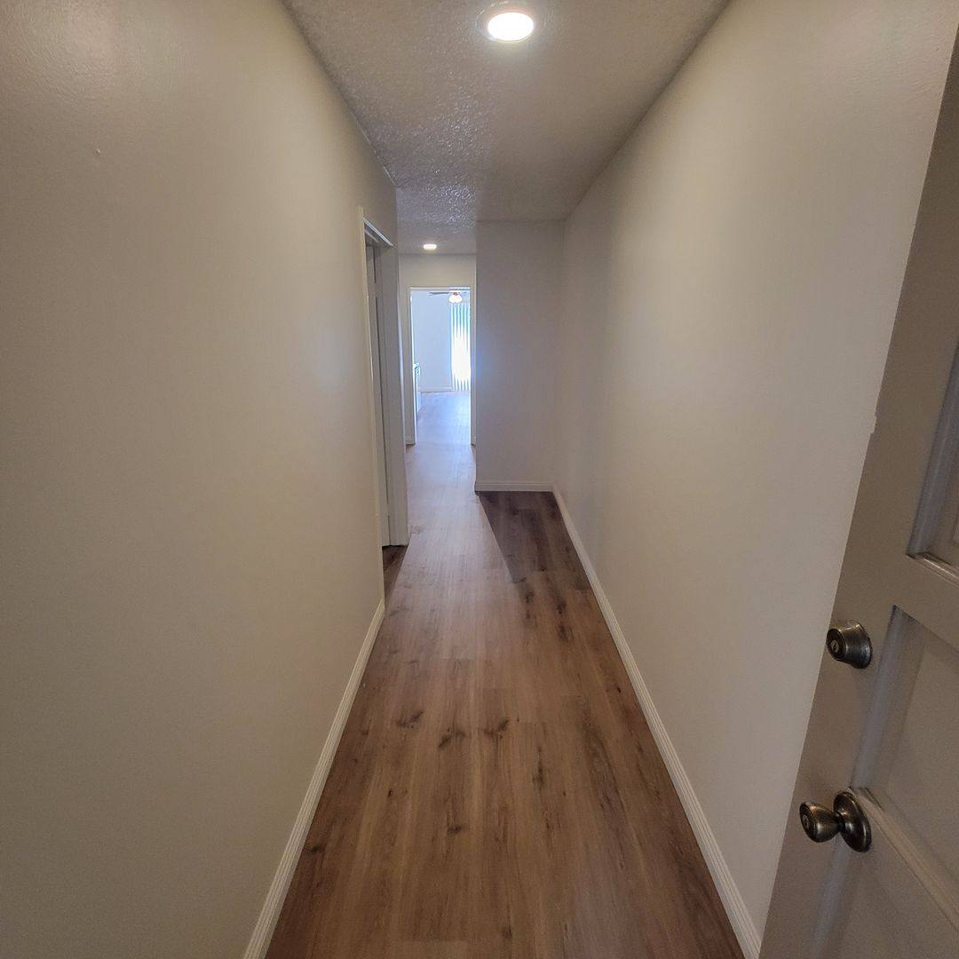 Apartment for rent at 212 Euclid Ave, Long Beach, CA 90803