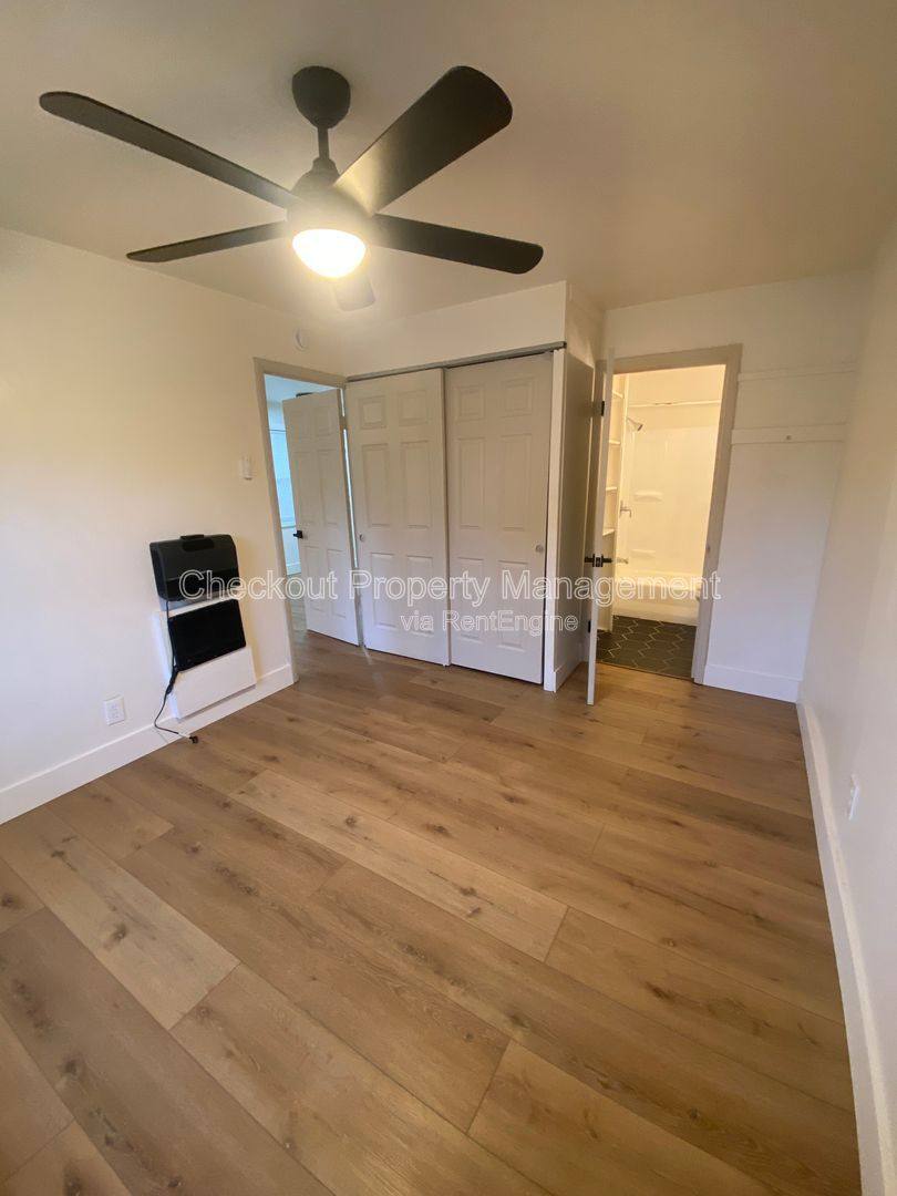 Apartment for rent at 120 Bellerive Blvd, Saint Louis, MO 63111