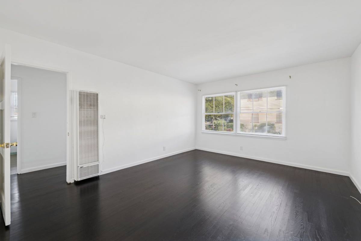 Apartment for rent at 2032 Delaware Ave #2032A, Santa Monica, CA 90404
