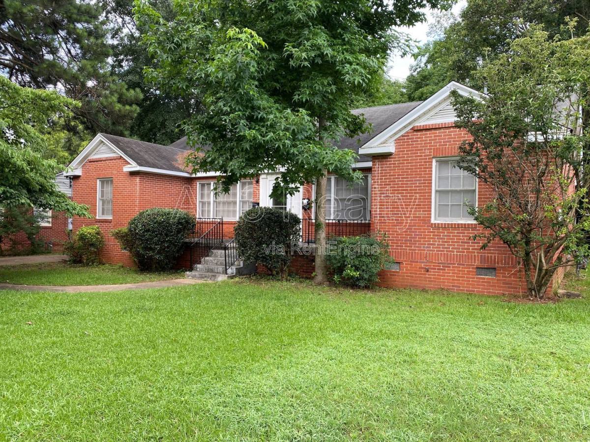 Apartment for rent at 19 Calhoun Rd #B, Montgomery, AL 36109
