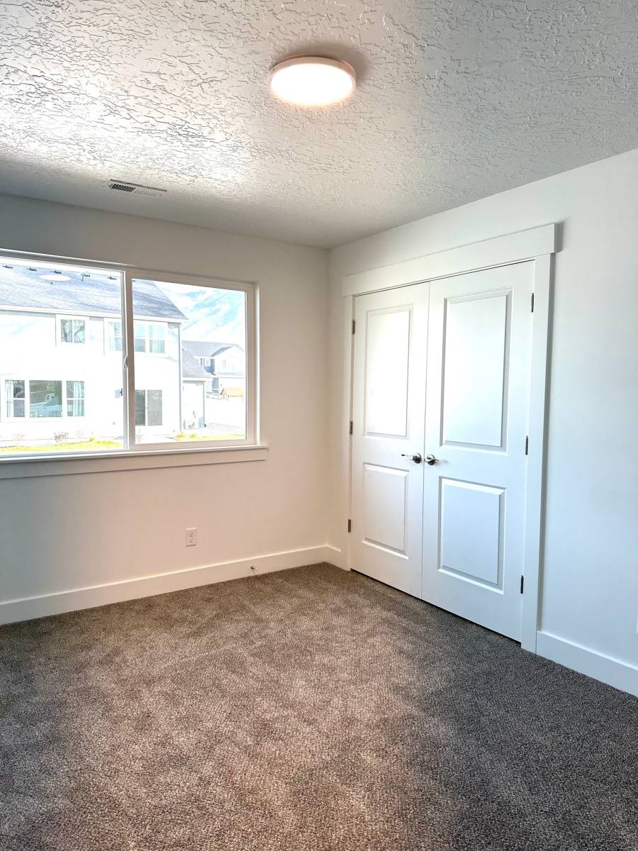 Apartment for rent at 718 N 160 E, Tooele, UT 84074