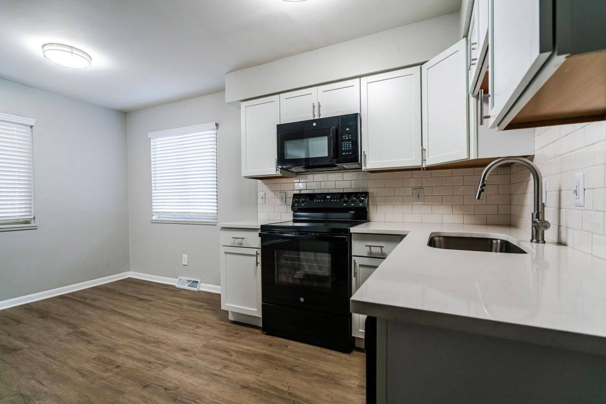 Apartment for rent at 656 Riverview Dr #B, Columbus, OH 43202