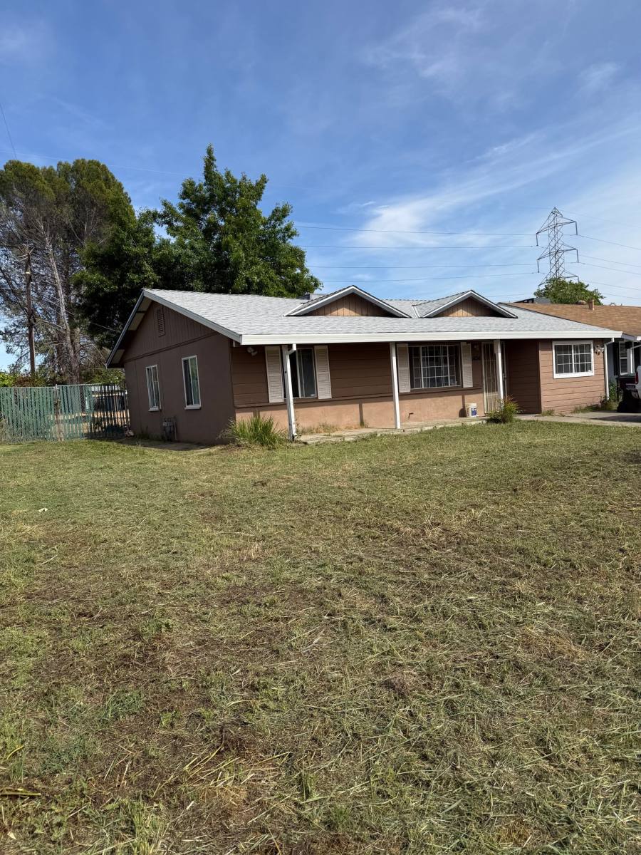 House for rent at 2404 Darwin St, Sacramento, CA 95825