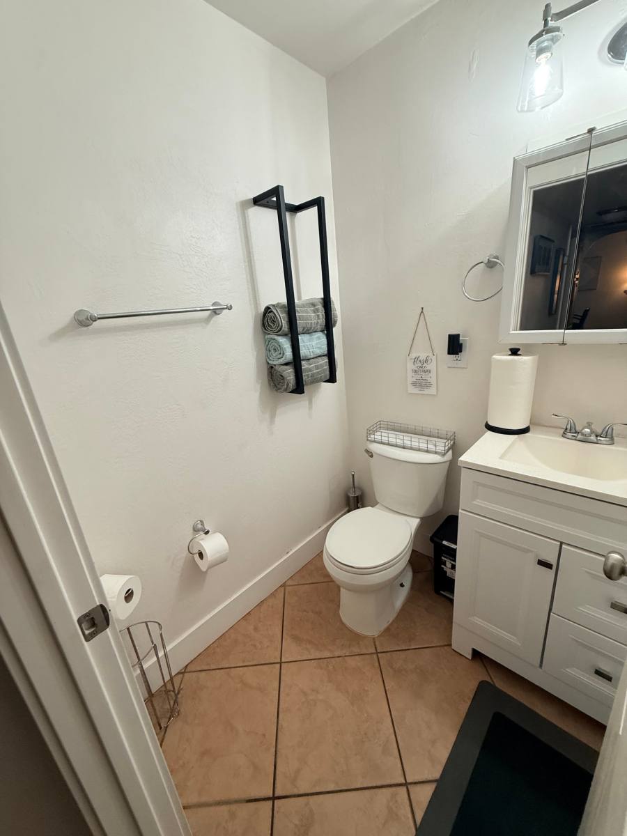 House for rent at 1032 Fremont Blvd, West Sacramento, CA 95605