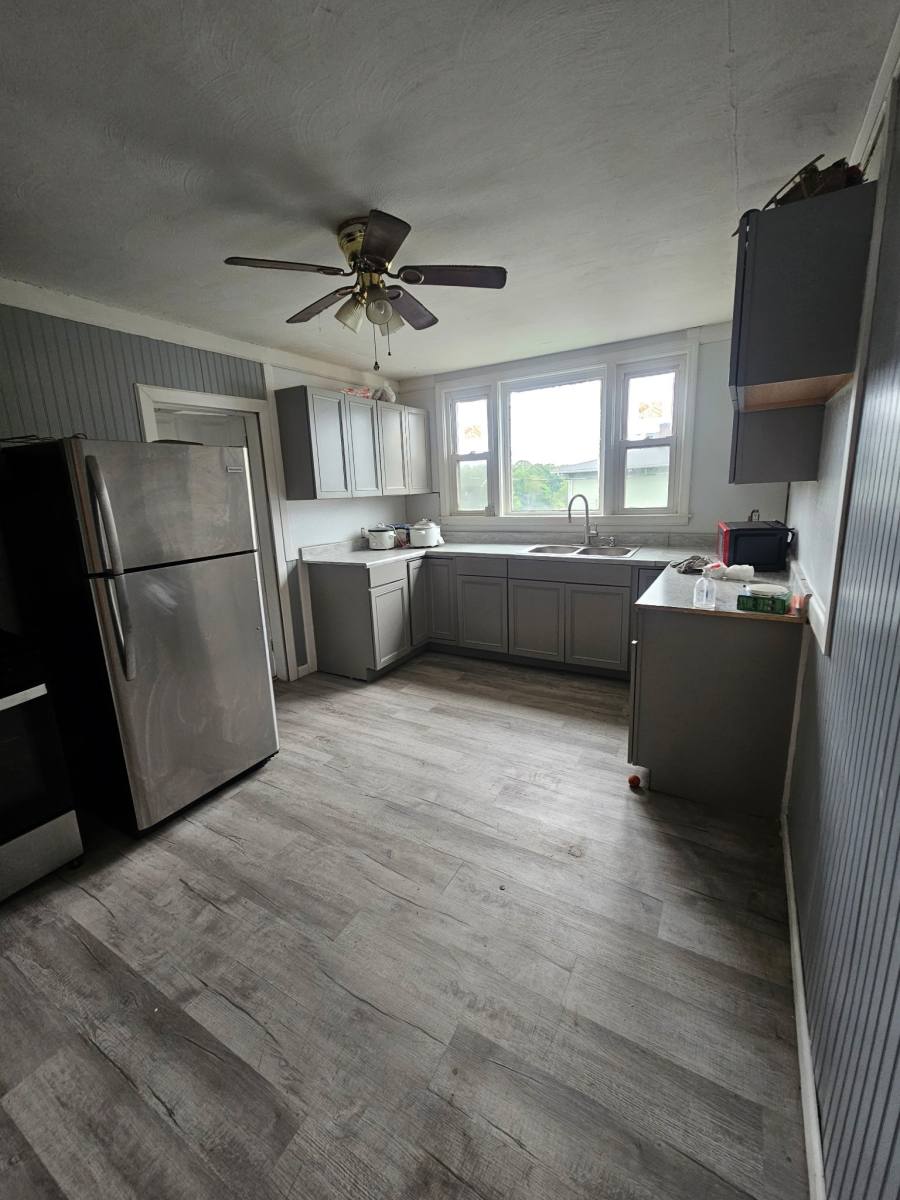 Apartment for rent at 164 Curtis St #2F, New Britain, CT 06053