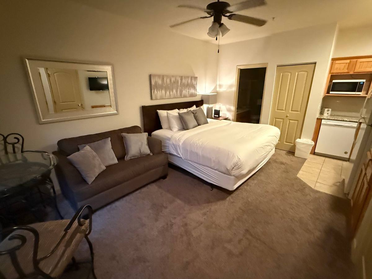 Apartment for rent at 310 S Wildwood Dr #5-2A, Branson, MO 65616