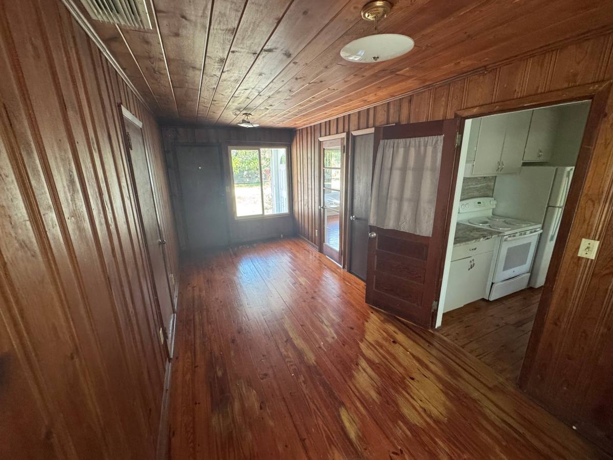 1024 Michigan Dr E, Dunedin, FL 34698 - House for Rent - Image 3