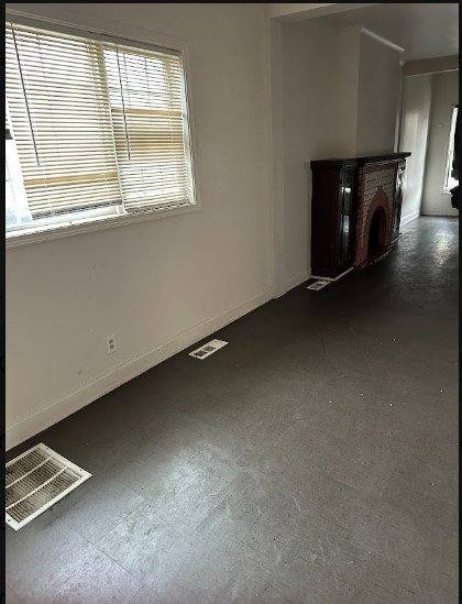 Apartment for rent at 314 E 138th St #1F, Riverdale, IL 60827