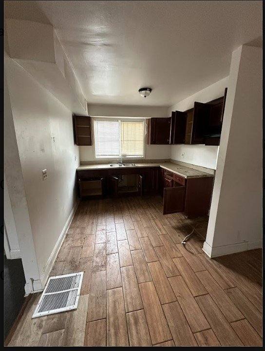 Apartment for rent at 314 E 138th St #1F, Riverdale, IL 60827