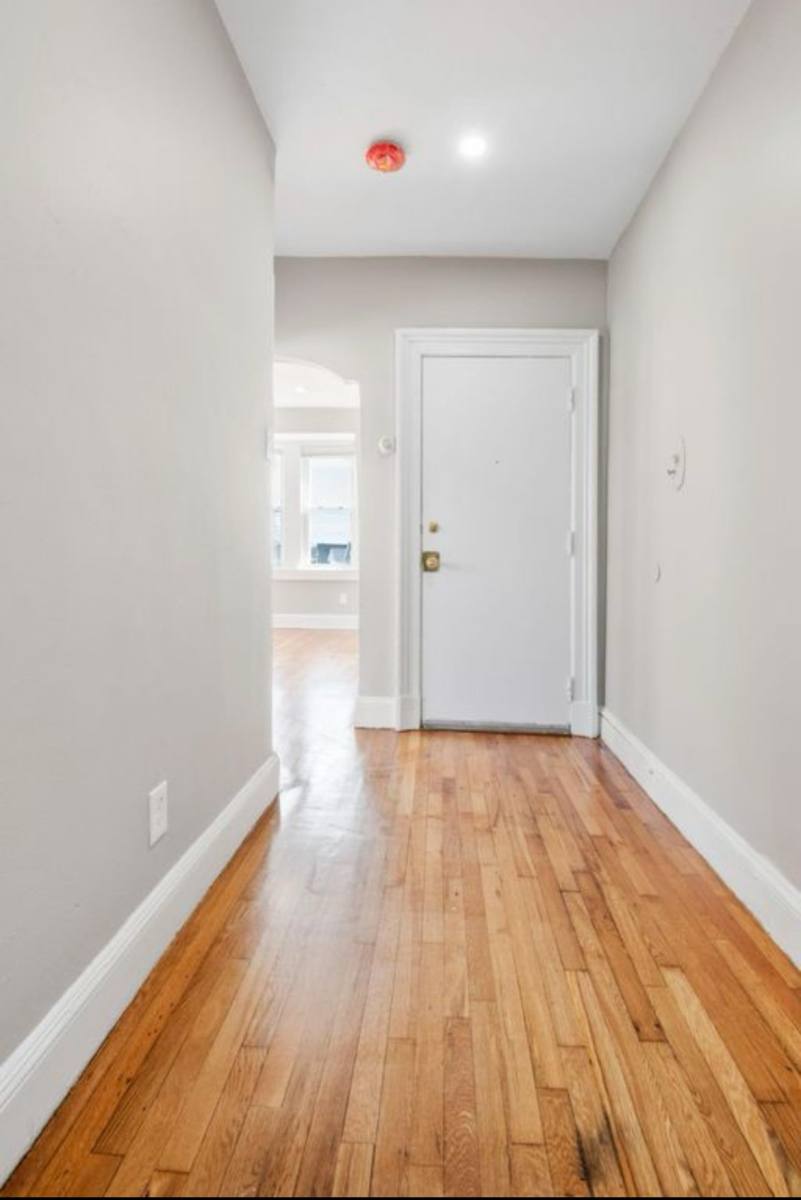 Apartment for rent at 501 Warren St #6, Dorchester, MA 02121