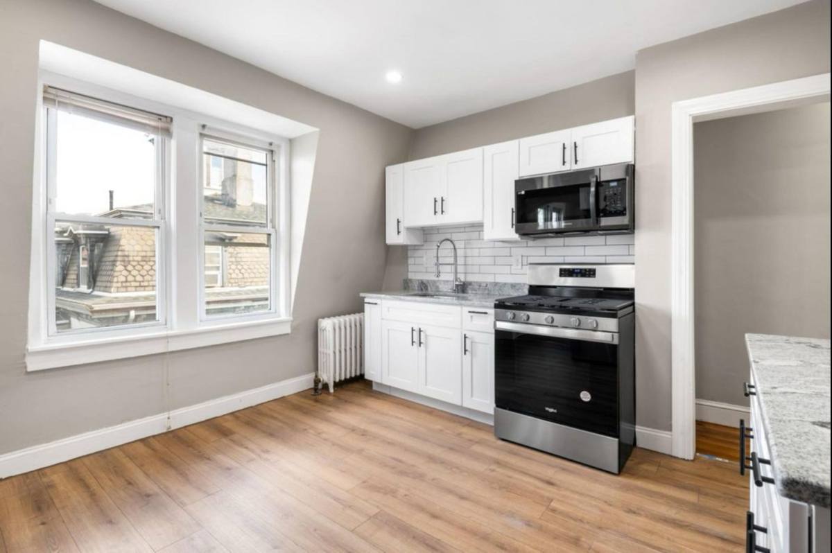 Apartment for rent at 501 Warren St #6, Dorchester, MA 02121