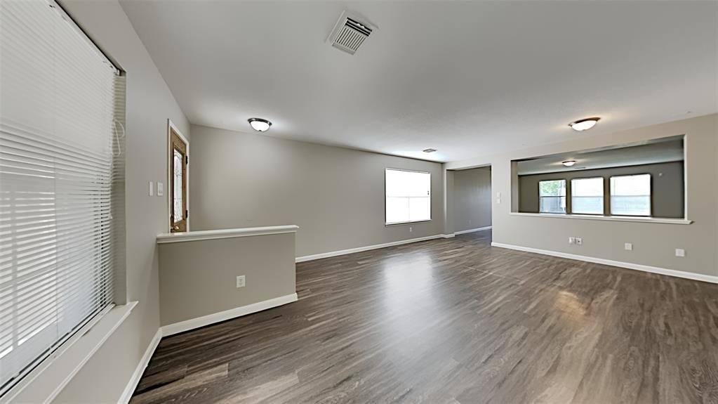 House for rent at 15406 Lynford Crest Dr, Houston, TX 77083