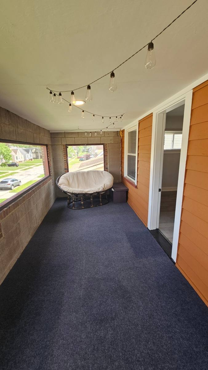 Apartment for rent at 5220 W 52nd St #UP, Cleveland, OH 44134