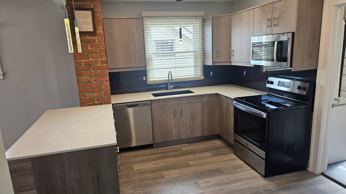 Apartment for rent at 5220 W 52nd St #UP, Cleveland, OH 44134