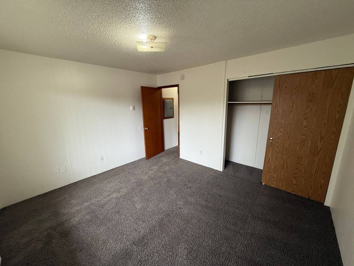 Apartment for rent at 528 SW Levens St #8, Dallas, OR 97338