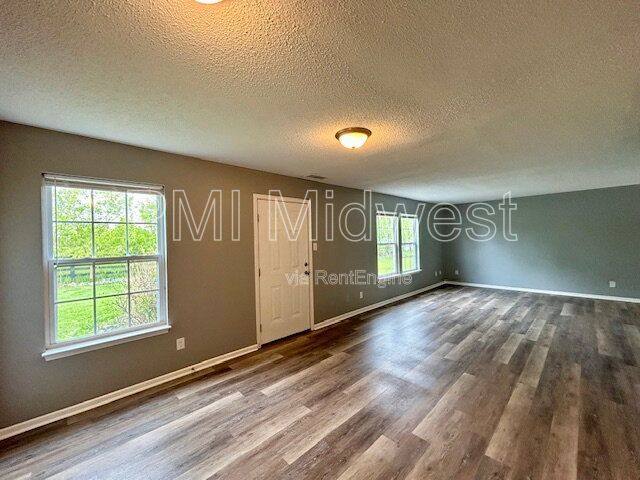 House for rent at 25 Snowflake Circle, Greenwood, IN 46143
