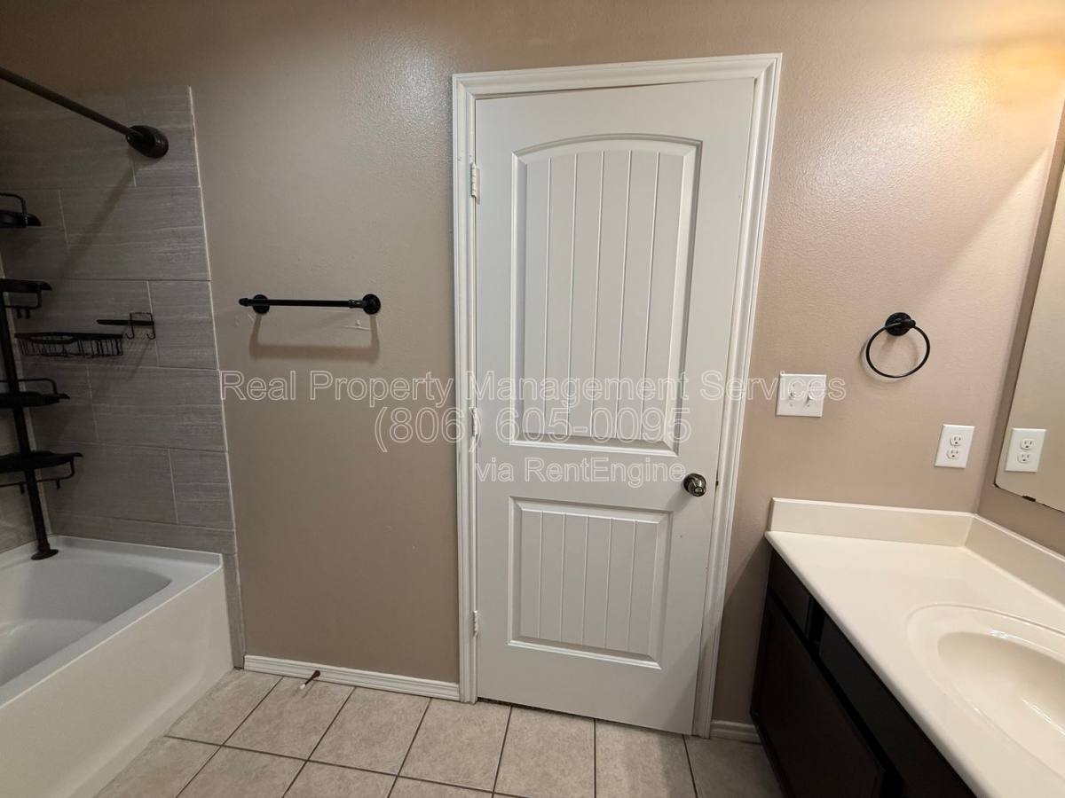 House for rent at 9104 Quincy Ave, Lubbock, TX 79424