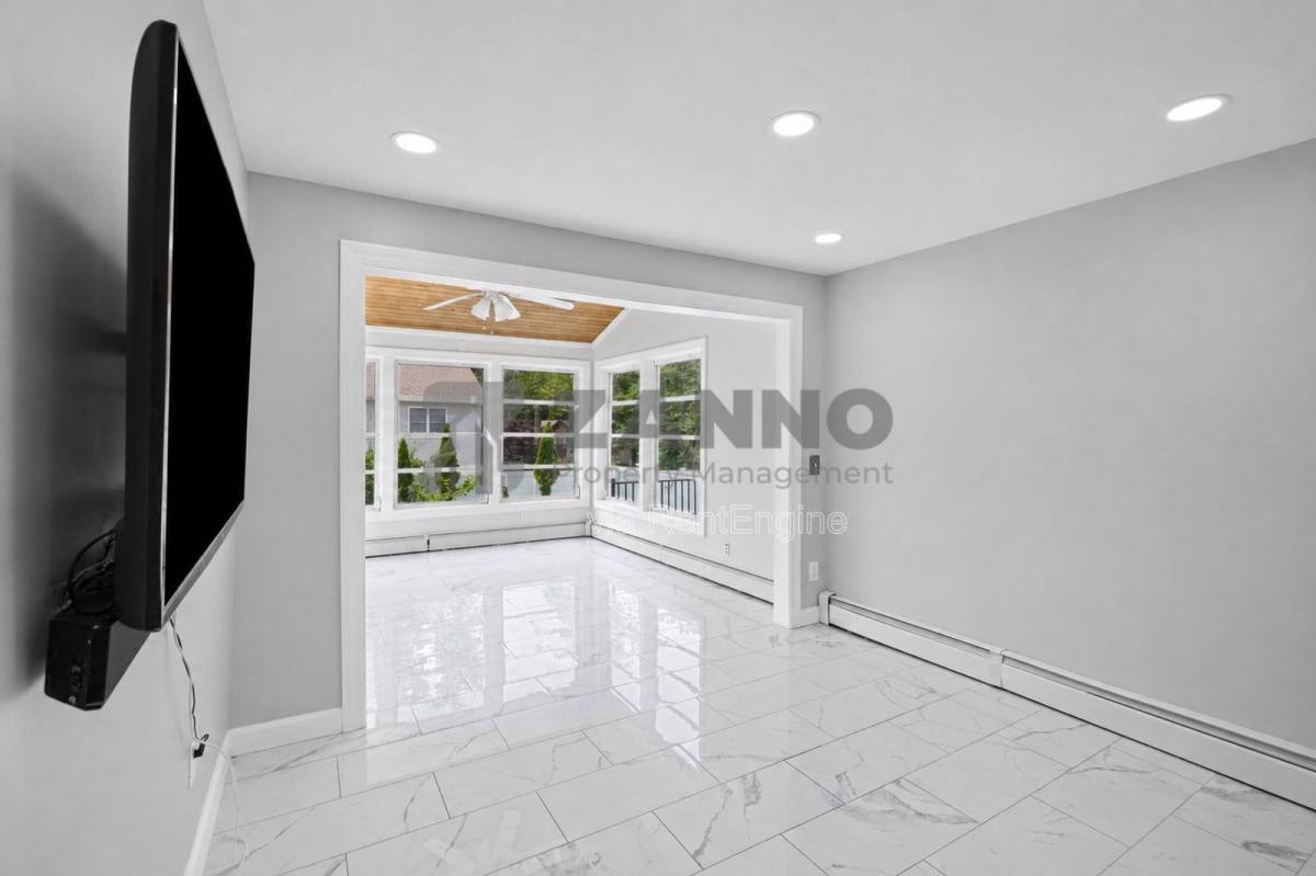 Apartment for rent at 40 Olney Ave, Lincoln, RI 02865